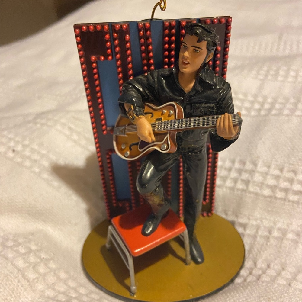 Elvis Presley collectable table / tree ornament